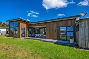 The Daydreamer - Mangawhai Heads Holiday Home